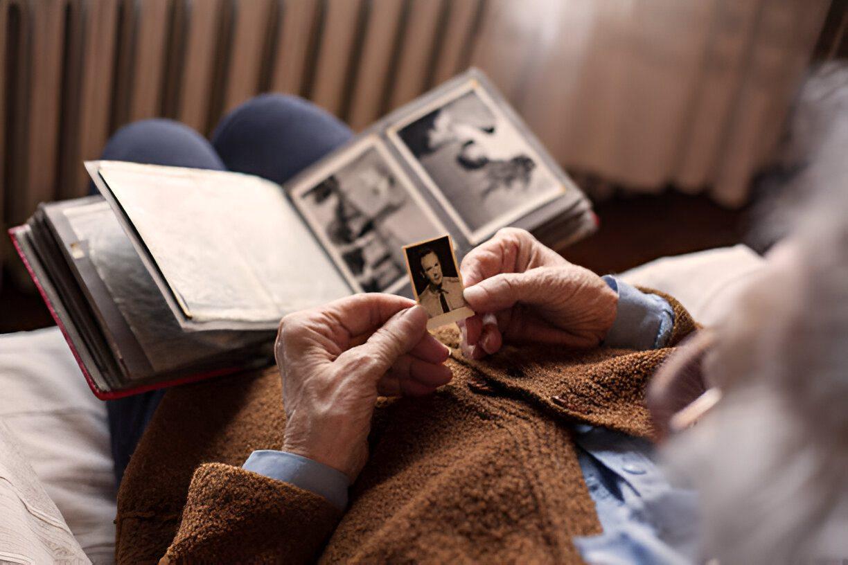 Grief and Solace Siblings through hard time