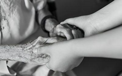 Navigating Grief After the Loss of a Grandparent: A Guide for Adult Grandchildren